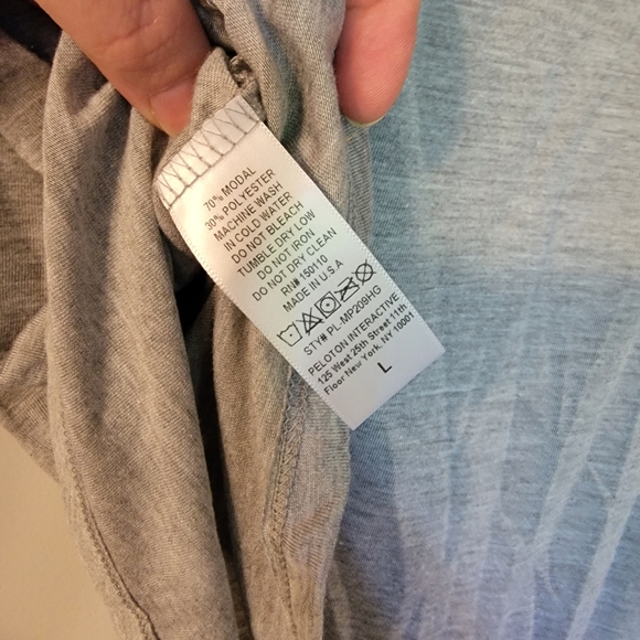 Peloton Back at It Slash Tank 🚲 Large - Picture 8 of 8